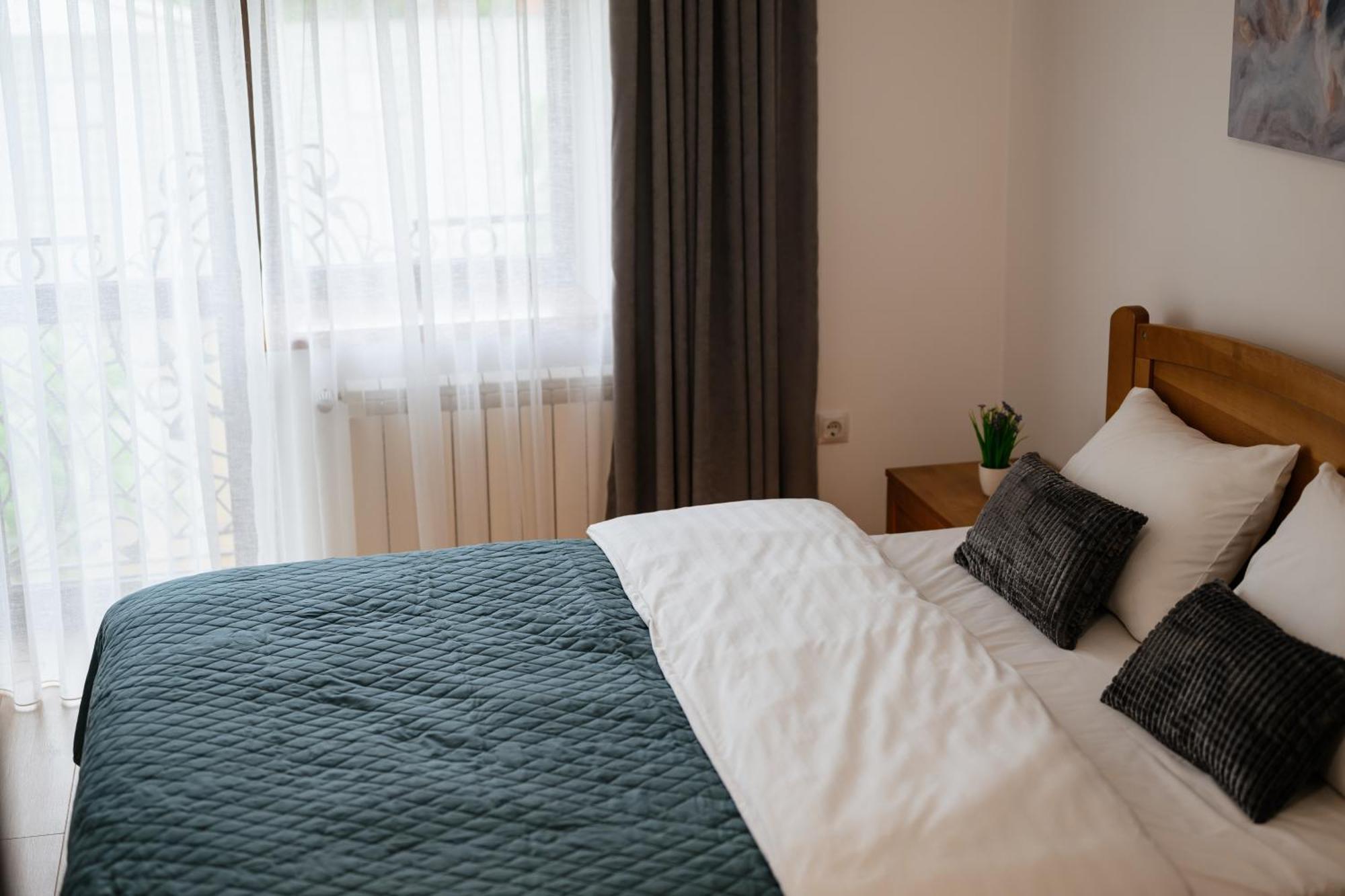 Luxury Apartments Uzhorod Exterior foto